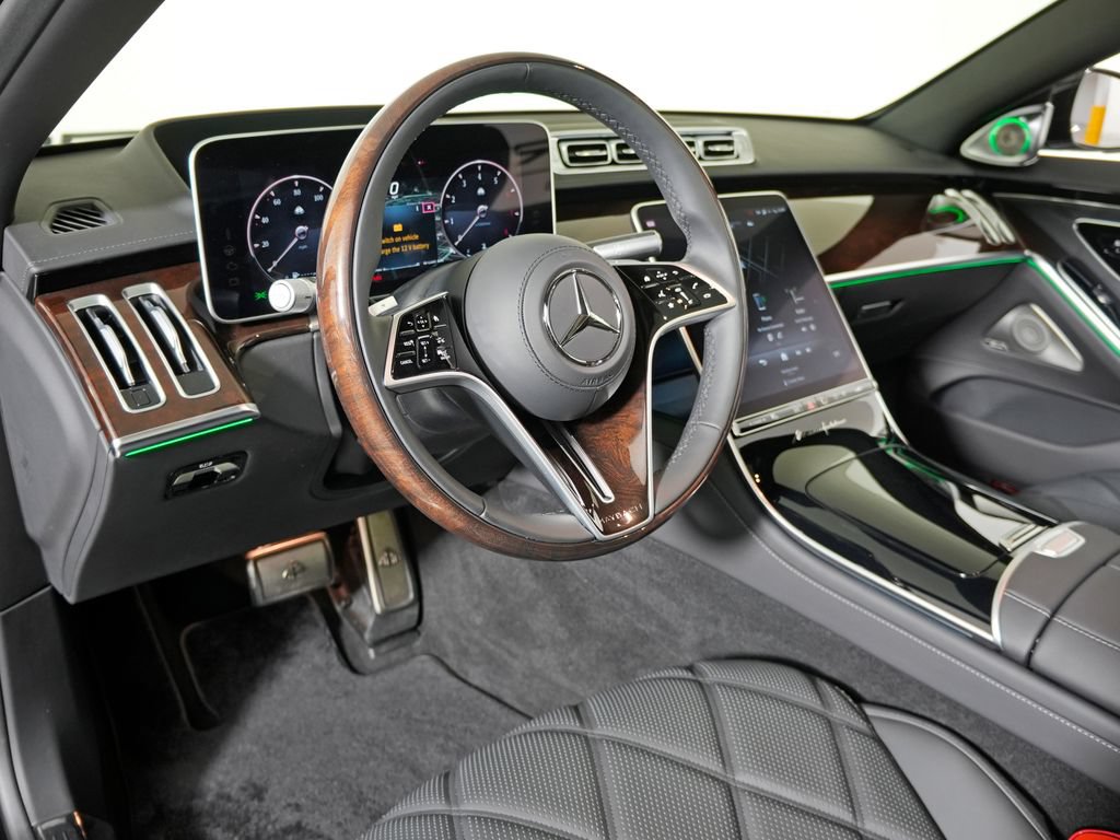 Used 2025 Mercedes-Benz Maybach S 680 4MATIC image 13