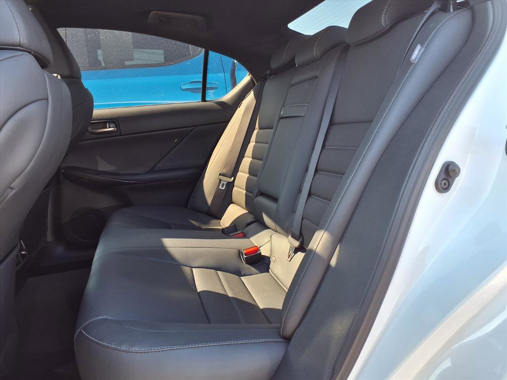 Used 2022 Lexus IS 350 F Sport image 8
