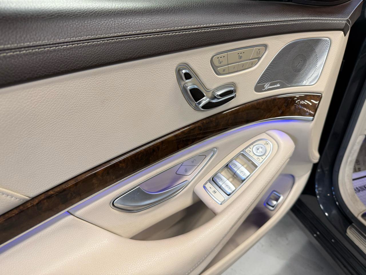 Used 2015 Mercedes-Benz S 550 4MATIC Sedan image 28
