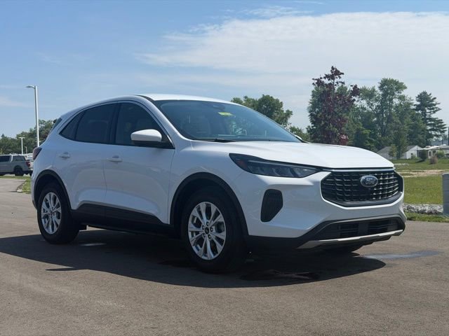 Used 2023 Ford Escape Active FWD image 1