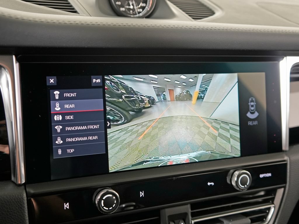 Certified 2026 Porsche Macan Turbo AWD/4WD image 29