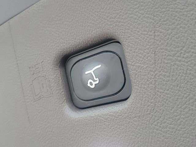 Used 2022 Lincoln Nautilus Reserve w/ Luxury Package image 32