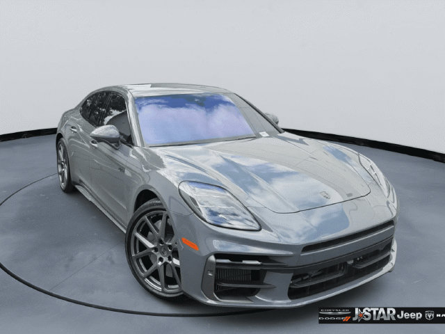 Used 2025 Porsche Panamera Turbo AWD/4WD image 3