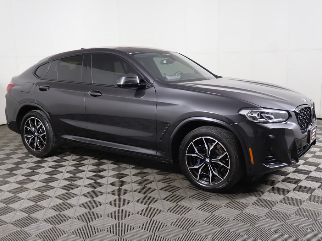 Used 2025 BMW X4 xDrive30i AWD/4WD image 17
