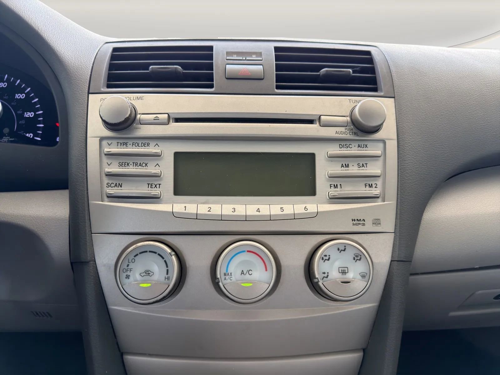 Used 2011 Toyota Camry LE w/ LE Extra-Value Pkg FWD image 15