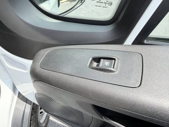 Used 2025 RAM ProMaster 2500 w/ Convenience Group FWD image 23