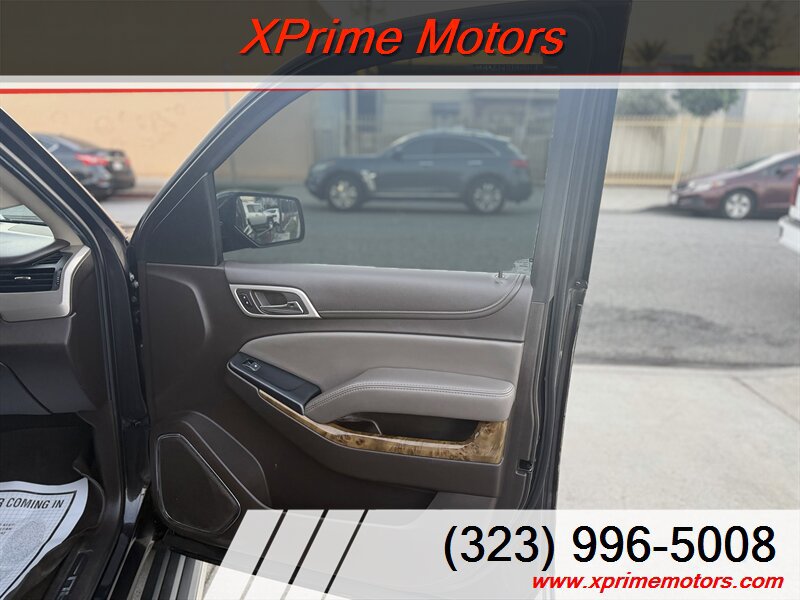 Used 2017 GMC Yukon XL Denali w/ Open Road Package AWD/4WD image 39