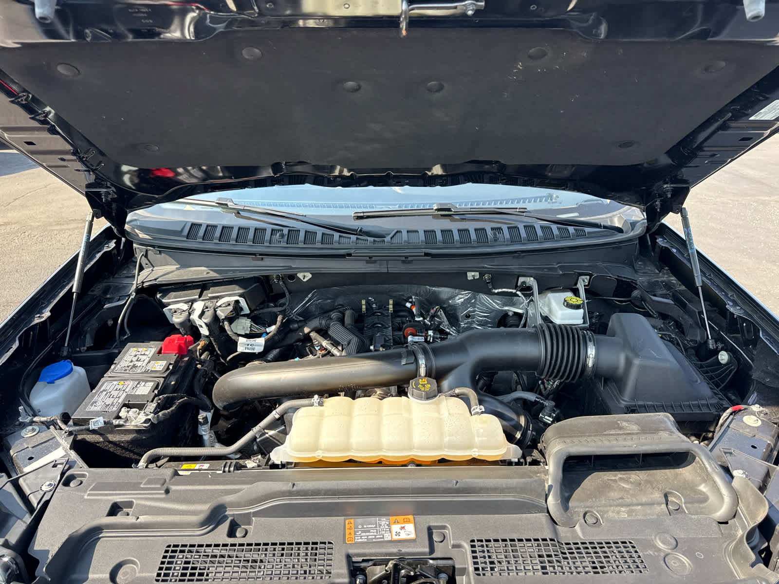 Used 2025 Ford Expedition Platinum AWD/4WD image 26