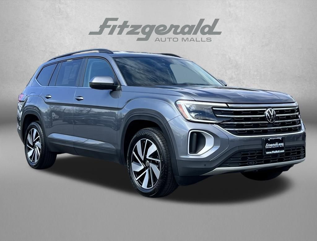 Used 2025 Volkswagen Atlas SE image 1