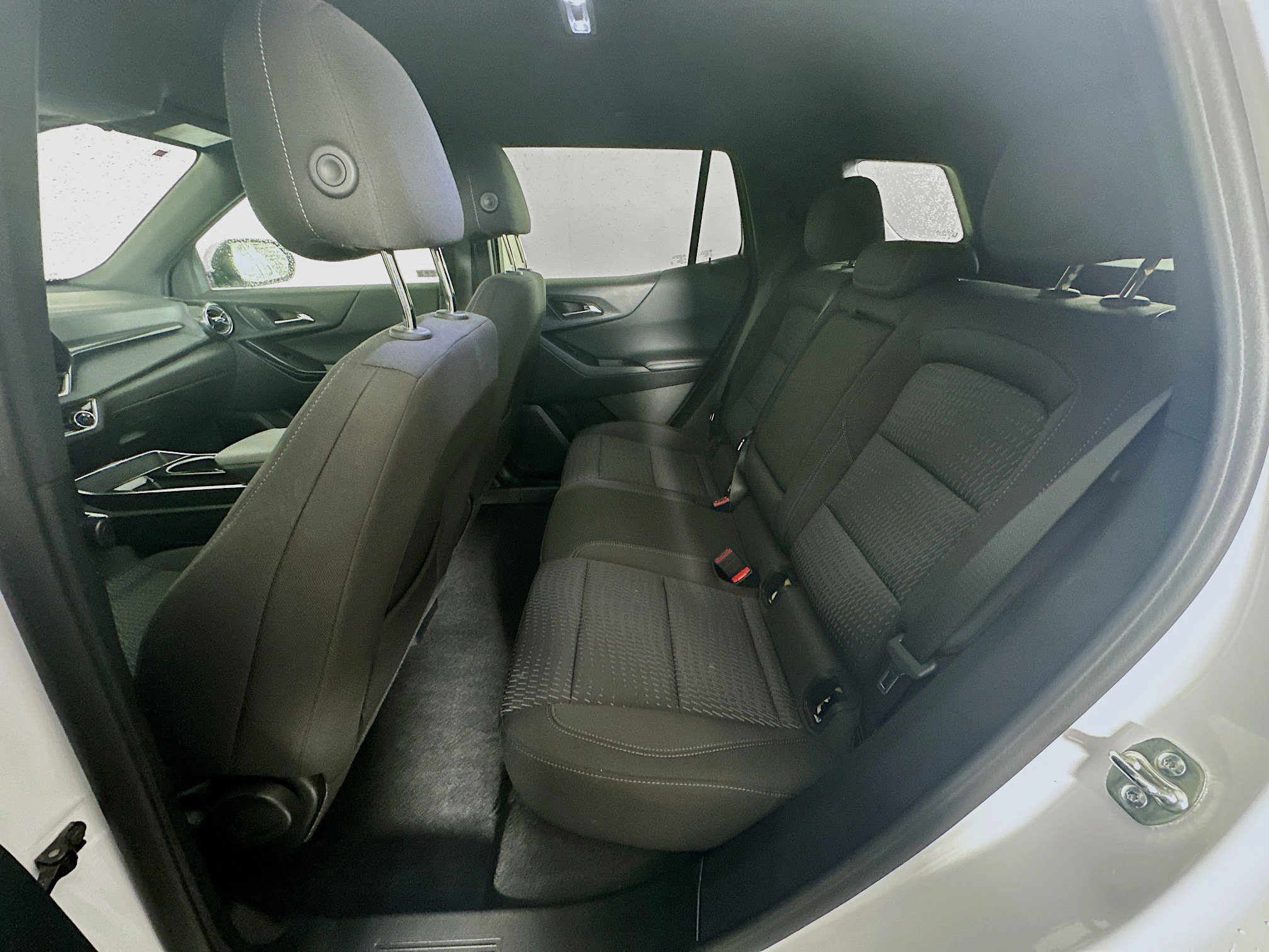 Used 2025 Chevrolet Equinox LT image 28