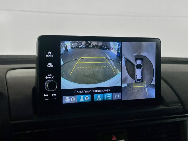 Certified 2025 Honda Pilot TrailSport image 11