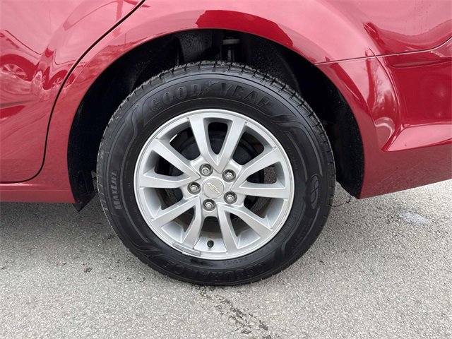 Used 2017 Chevrolet Sonic LT w/ Convenience Package image 31