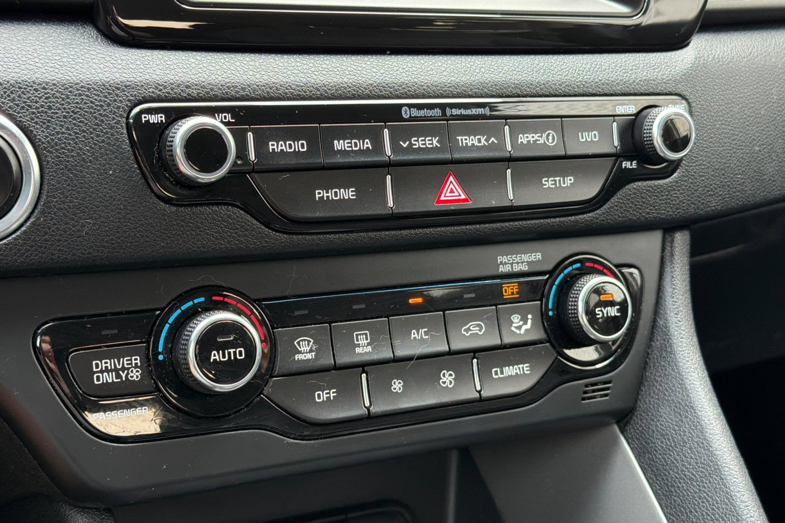 Used 2019 Kia Niro LX FWD image 19