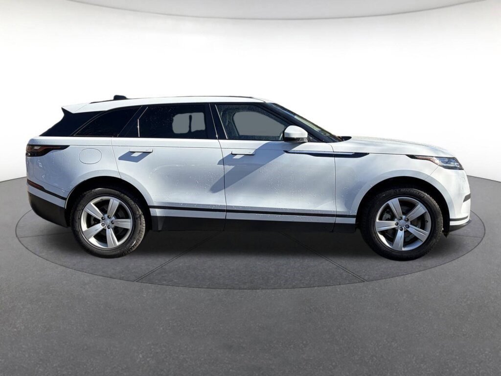 Used 2018 Land Rover Range Rover Velar S image 6