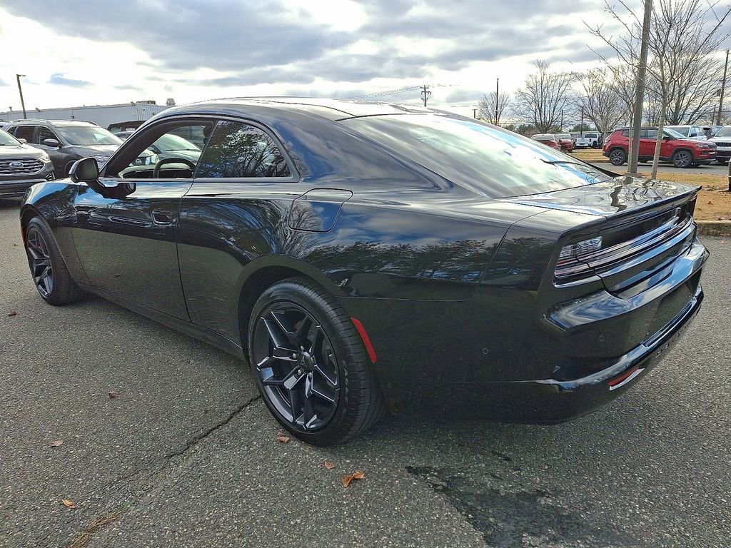 Used 2024 Dodge Charger R/T w/ Plus Group image 5