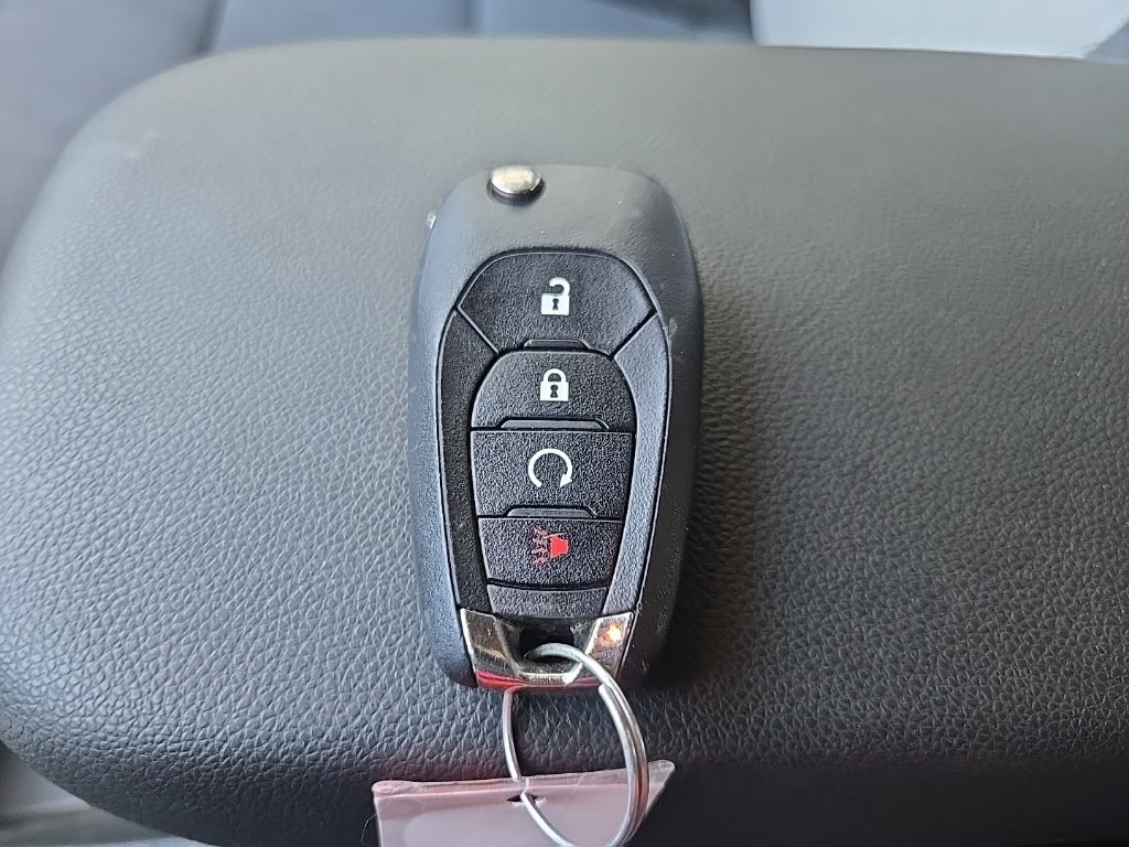 Used 2024 Chevrolet Trax RS w/ Driver Confidence Package FWD image 36