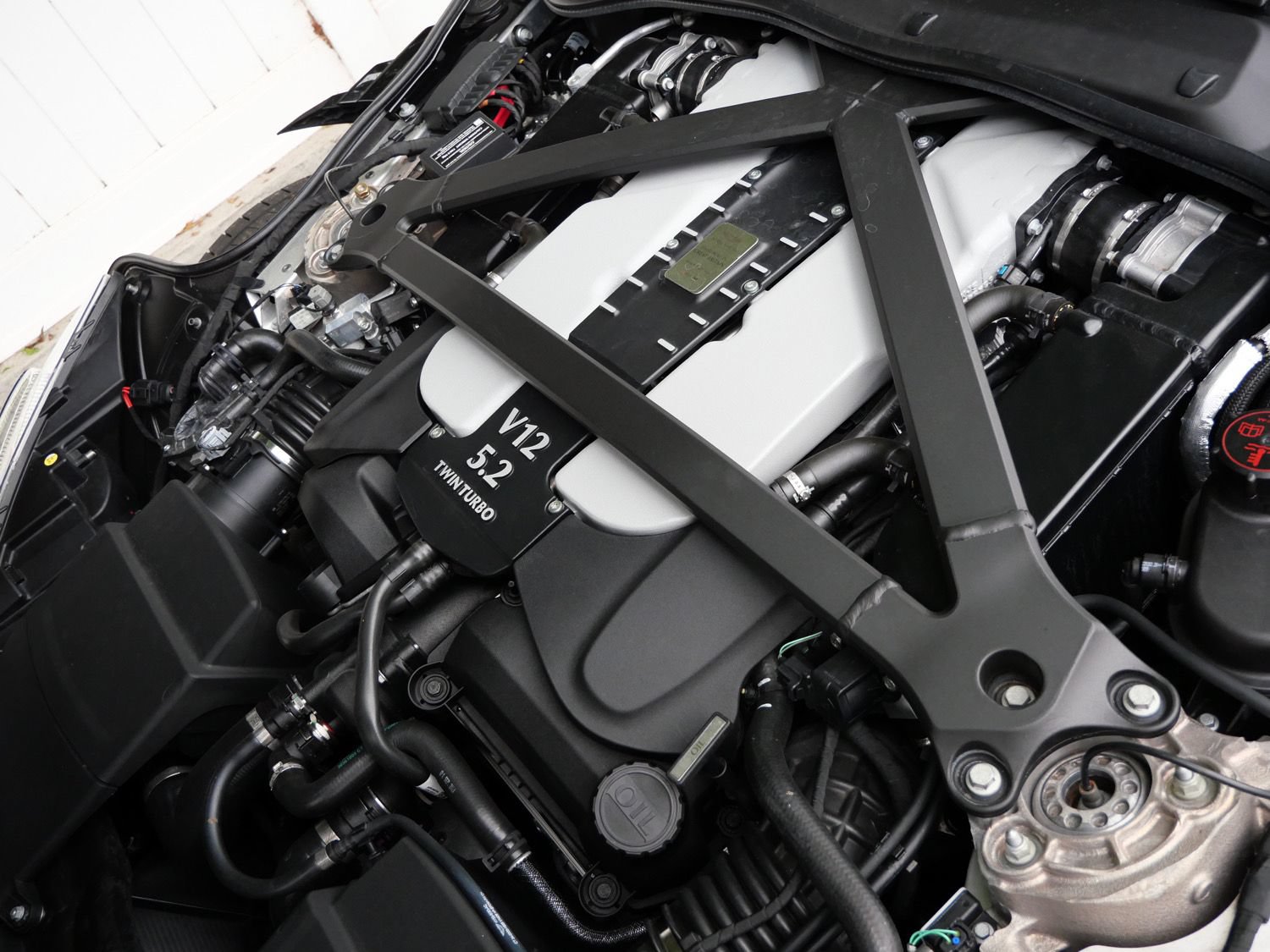 Used 2023 Aston Martin DBS Superleggera Volante RWD image 29