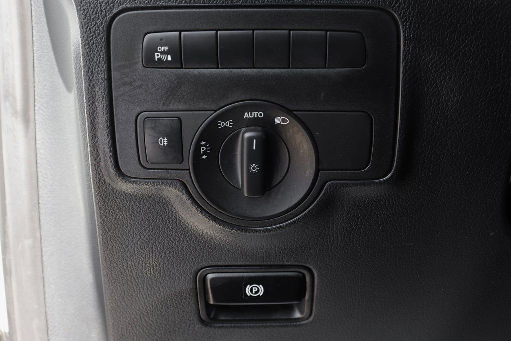 Used 2021 Mercedes-Benz Metris image 22