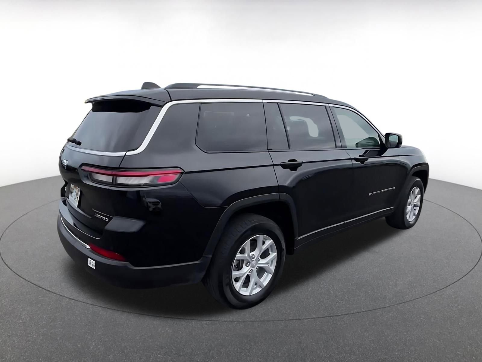 Used 2023 Jeep Grand Cherokee L Limited image 15