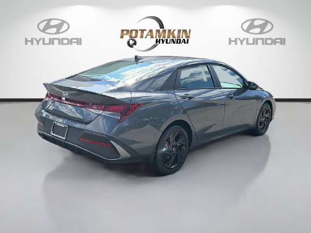 Certified 2026 Hyundai Elantra Sport FWD image 6