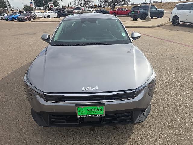 Used 2025 Kia K4 LXS image 8