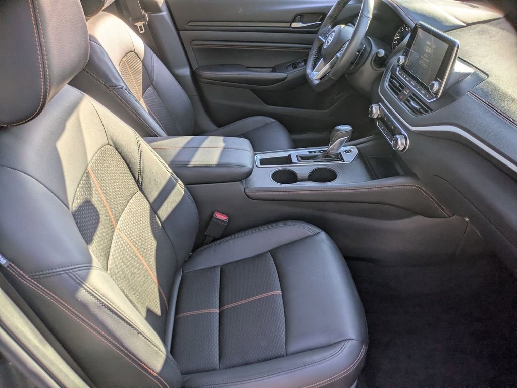 Used 2022 Nissan Altima 2.5 SR image 24