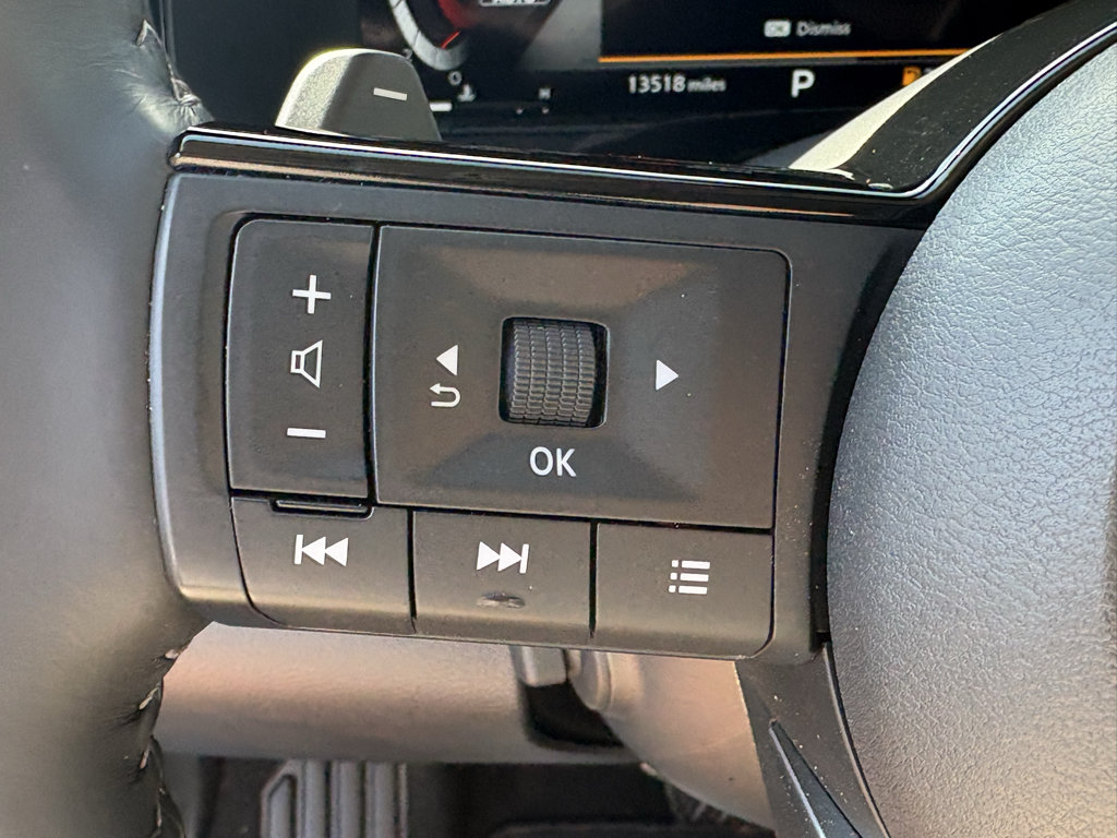 Used 2025 Nissan Pathfinder Platinum w/ Cargo Package AWD/4WD image 18