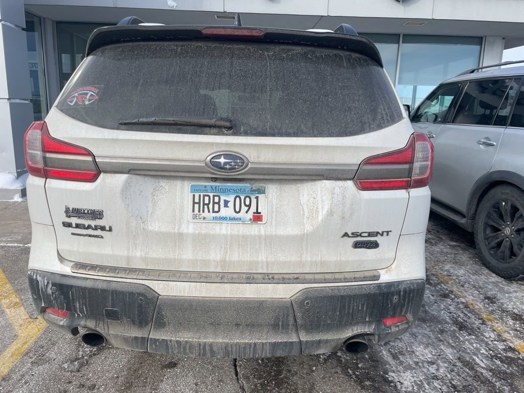 Used 2022 Subaru Ascent Onyx Edition image 4