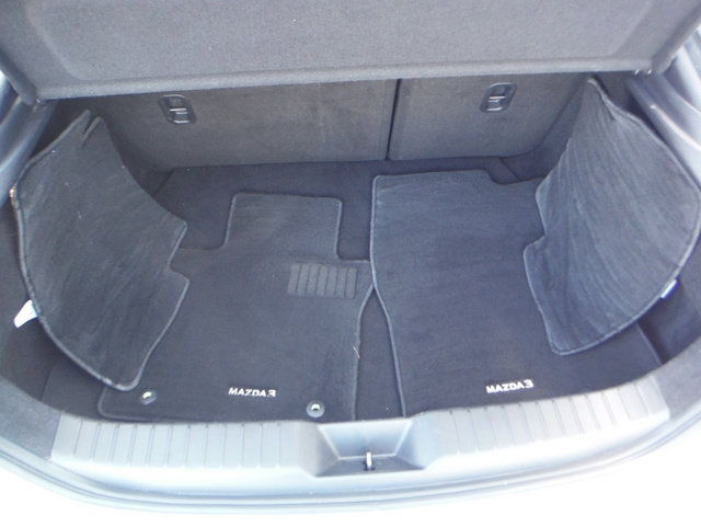 Used 2022 MAZDA MAZDA3 s FWD image 35