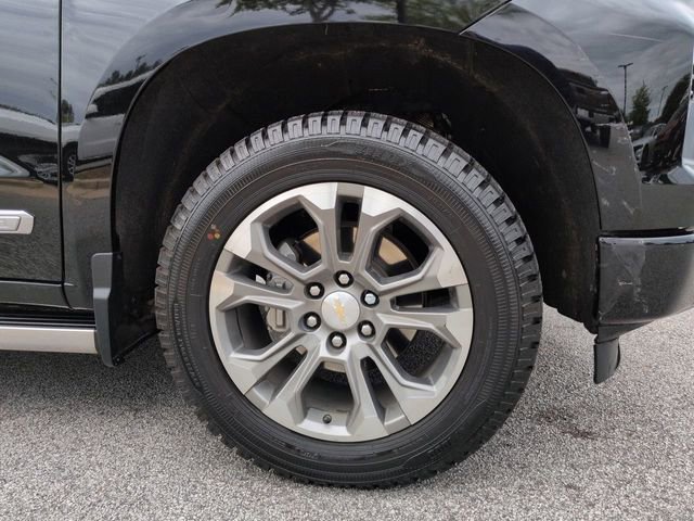 Used 2023 Chevrolet Silverado 1500 High Country w/ Z71 Off-Road Package AWD/4WD image 12