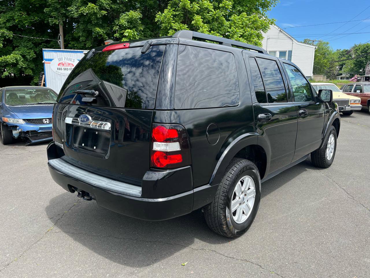 Used 2010 Ford Explorer XLT RWD image 5