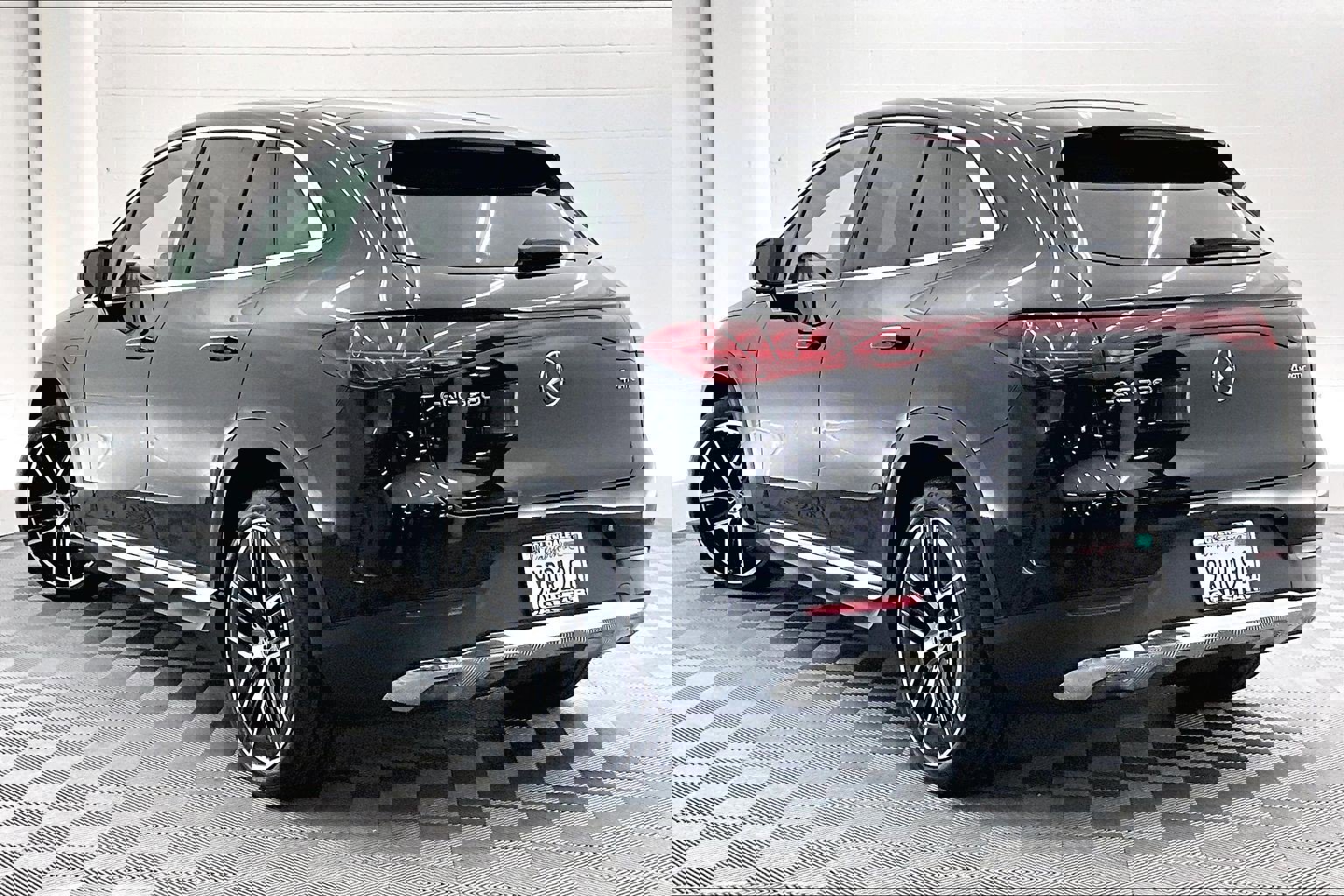 Used 2026 Mercedes-Benz EQE 320 4MATIC SUV image 10