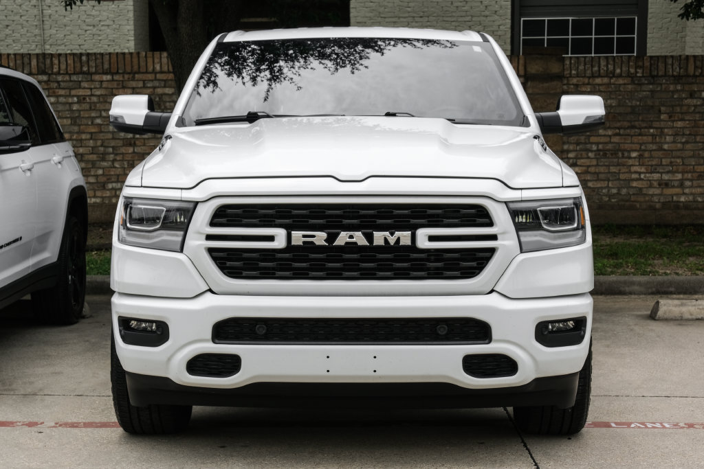 Used 2023 RAM 1500 Big Horn AWD/4WD image 10