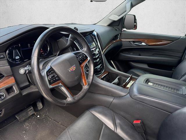 Used 2020 Cadillac Escalade Premium Luxury RWD image 10