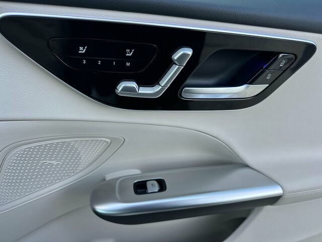 Used 2024 Mercedes-Benz C 300 4MATIC Sedan image 20