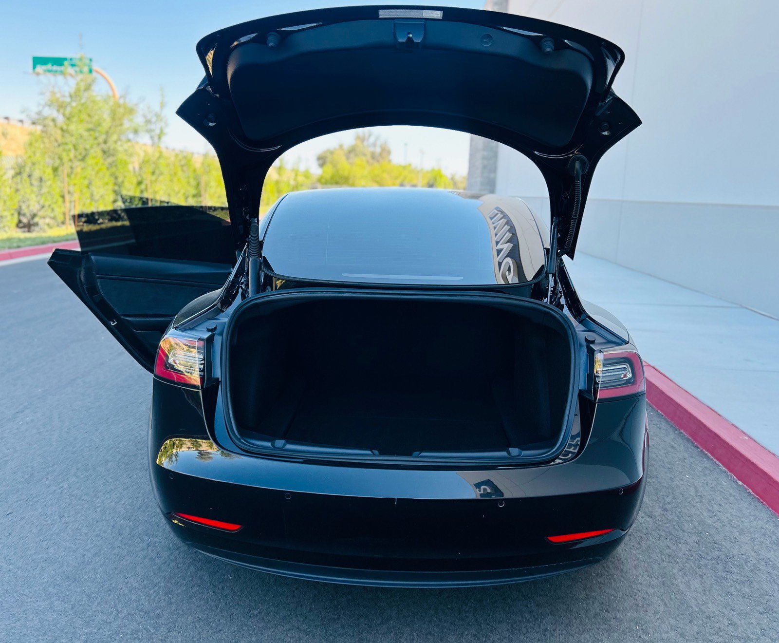 Used 2021 Tesla Model 3 Long Range AWD/4WD image 17
