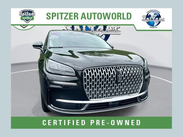 Used 2025 Lincoln Corsair AWD image 1