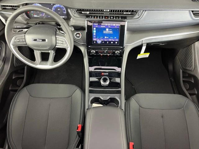 New 2026 Jeep Grand Cherokee Laredo AWD/4WD image 9