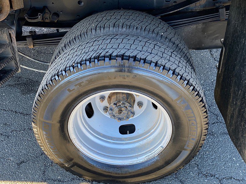 Certified 2022 Ford F350 XL w/ Power Equipment Group image 17