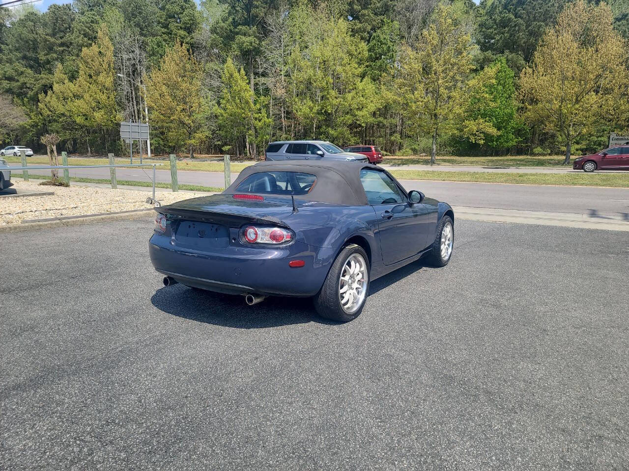 Used 2006 MAZDA MX-5 Miata Touring image 7