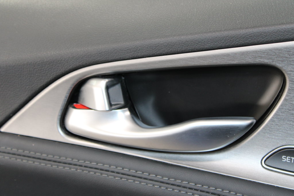 Used 2020 Kia Stinger GT1 RWD image 34