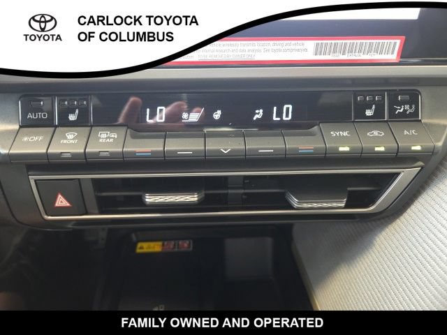Used 2026 Toyota Camry SE w/ Convenience Package FWD image 27