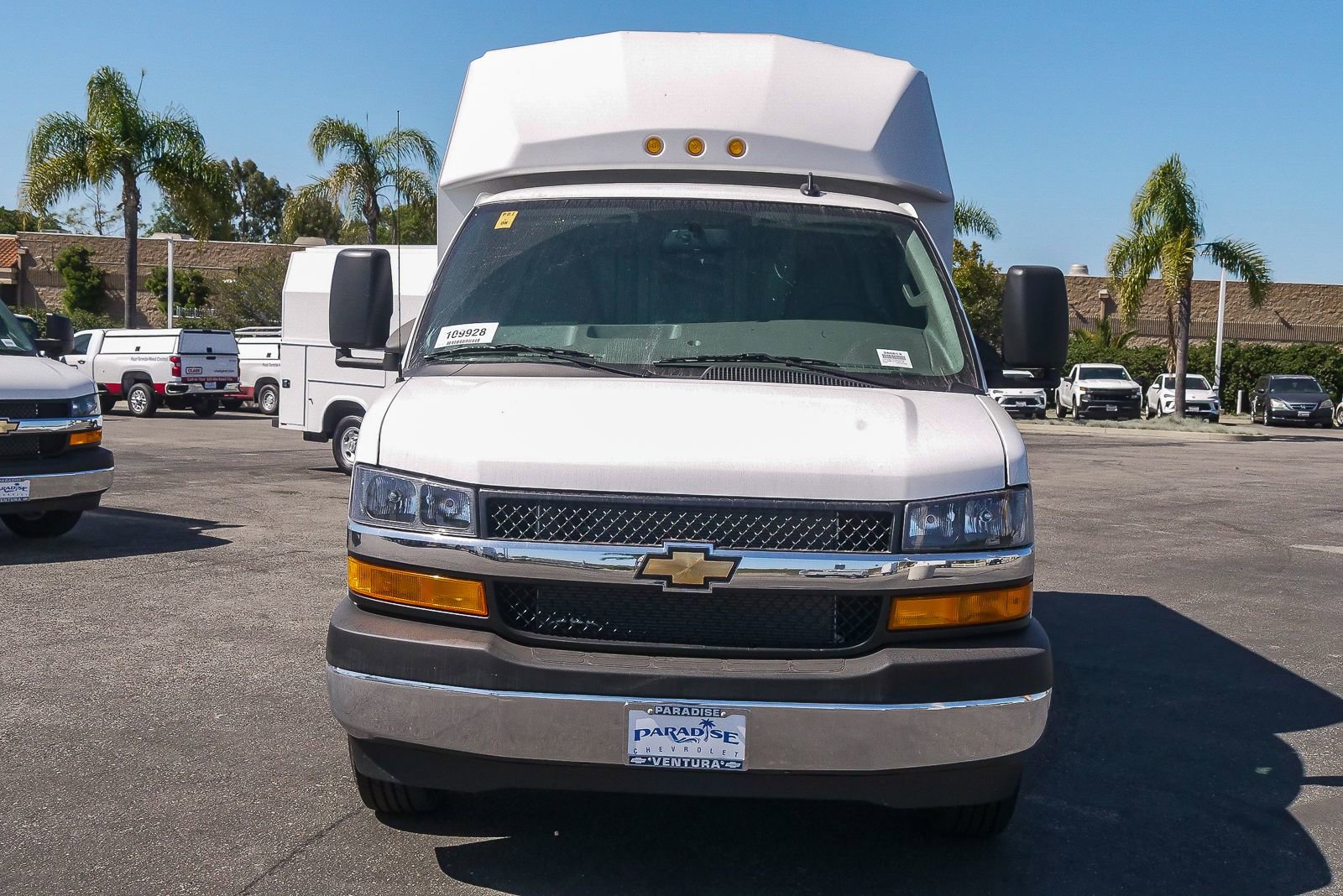 New 2026 Chevrolet Express 3500 w/ Power Convenience Package image 2