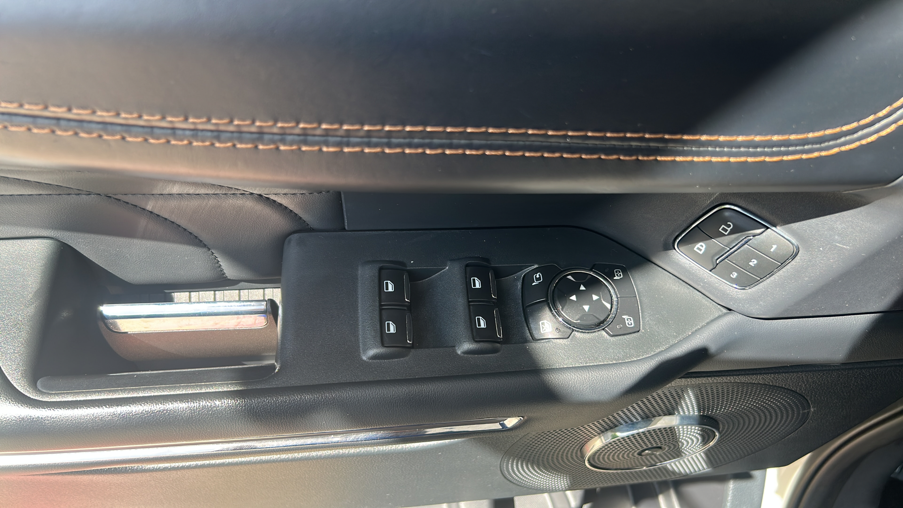 Used 2022 Ford Expedition Max Platinum AWD/4WD image 13