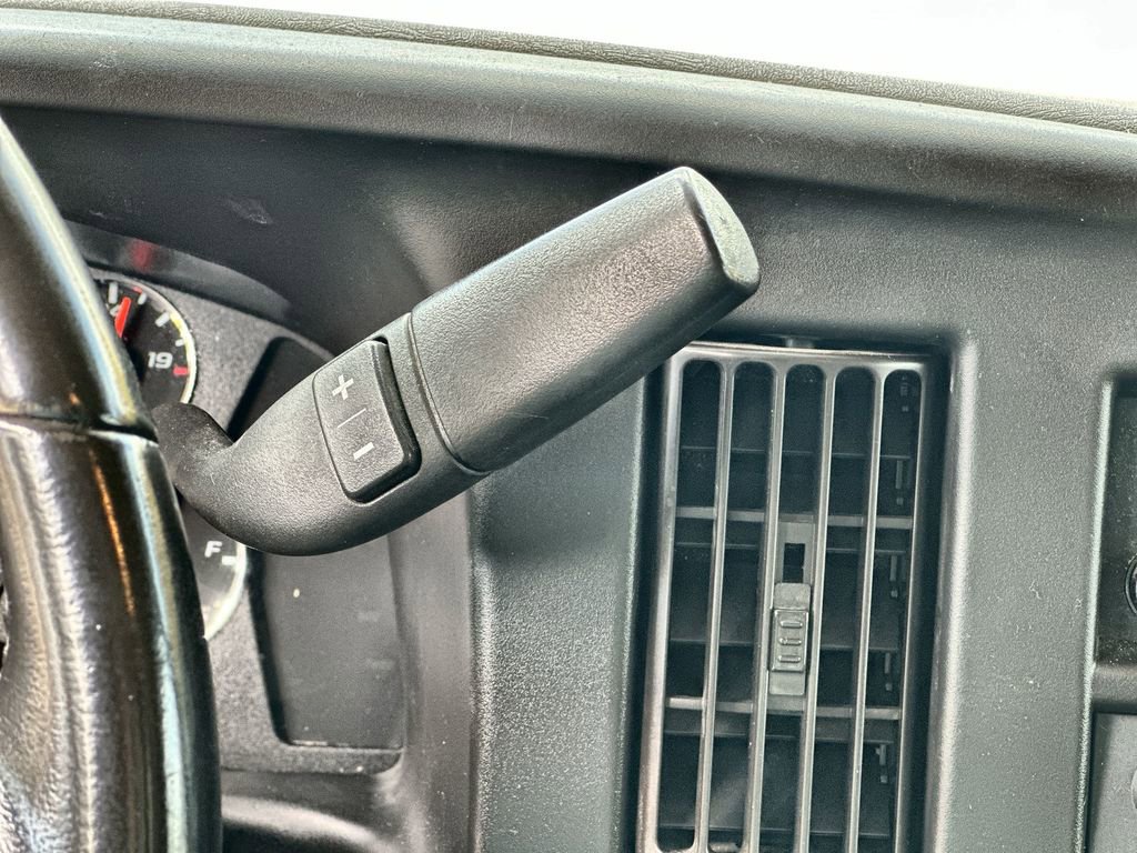 Used 2022 GMC Savana 3500 Work Van w/ Driver Convenience Package image 15