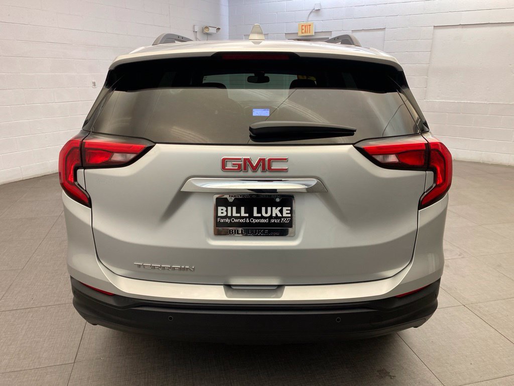 Used 2020 GMC Terrain SLE w/ Driver Convenience Package FWD image 7
