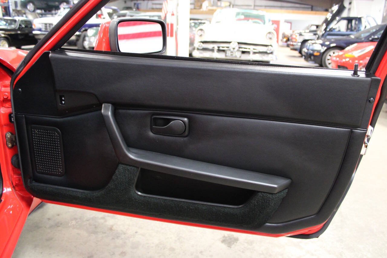 Used 1987 Porsche 944 Turbo RWD image 21