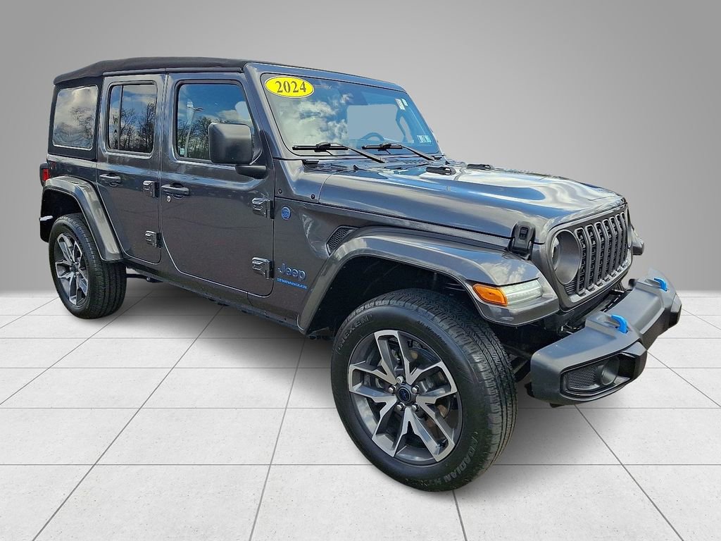 Used 2024 Jeep Wrangler Unlimited w/ Convenience Group image 4