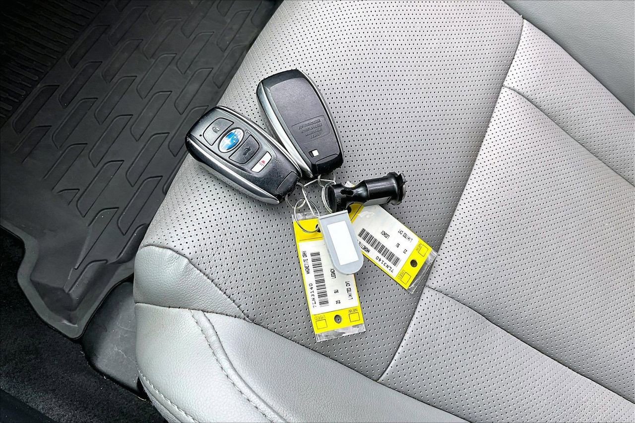 Used 2023 Subaru Legacy Limited AWD/4WD image 31