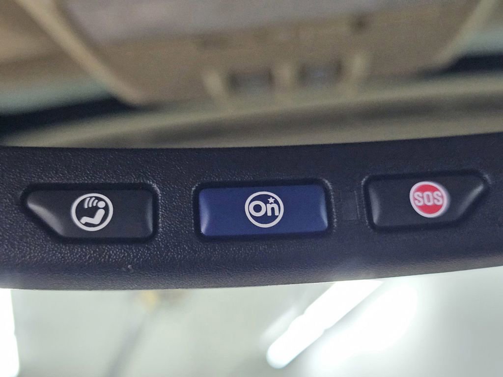 Used 2016 Buick Encore Premium AWD/4WD image 21